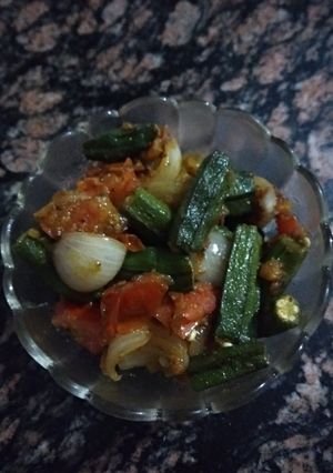 A picture of Bhindi Do Pyaza.