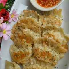 Kuotie/Dumpling Pork🐖 (non halal) রেসিপির প্রধান ছবি