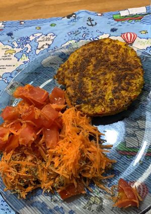 Una foto de Hamburguesa vegetariana de Mijo y zanahoria