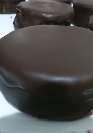 Una foto de Alfajor mini torta