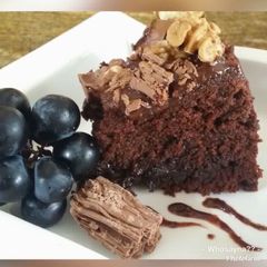 A picture of Whosayna’s Chocolate Cake.