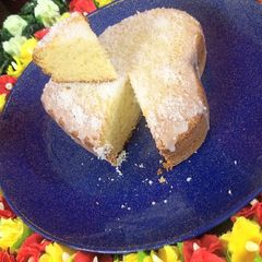 Coconut cake A picture of Coconut cake.