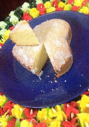 A picture of Coconut cake.
