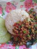 ใบมินท์ผัดหมูสับ