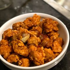 A picture of Deep Fried Chicken Fillet with Worcestershire Sauce.