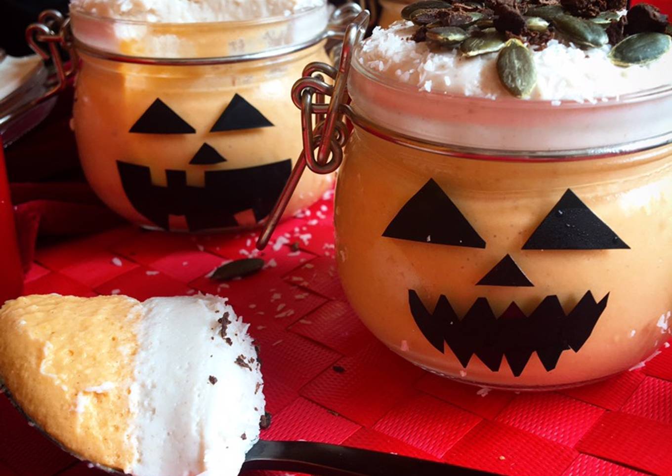 Vasitos mousse de calabaza y coco Halloween