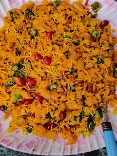 कांदा पोहा (kanda poha recipe in Hindi) रेसिपी मुख्य फोटो