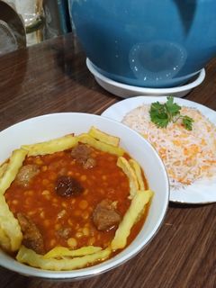 عکسی از دستور خورشت قیمه و آلو