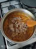 Carne deshebrada en salsa