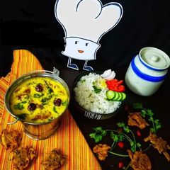 A picture of Karhi Pakora.