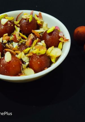 A picture of Khoya Gulab jamun.