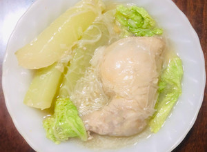A picture of Chicken Tinola Soup with Misua.