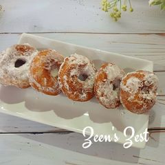 A picture of Jowar Flour Doughnuts.