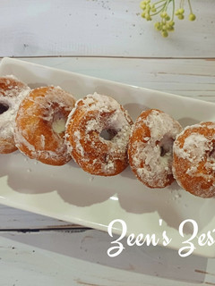 A picture of Jowar Flour Doughnuts.