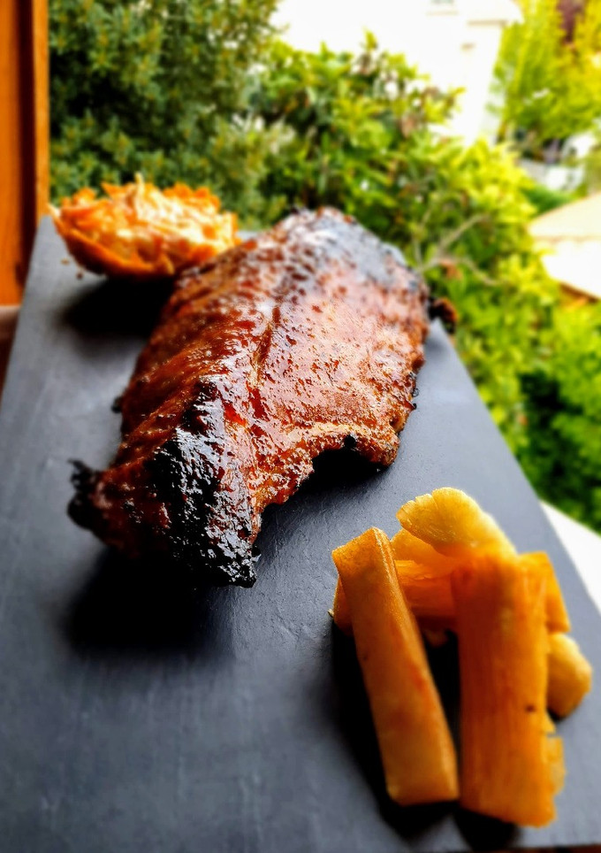 Una foto de Costilla a la miel mostaza