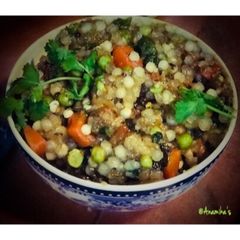 Vrat Special: 'Sabudana (Tapioca Pearls) Khichdi' A picture of Vrat Special: 'Sabudana (Tapioca Pearls) Khichdi'.