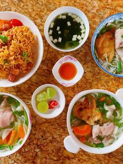 Hình của món Bánh canh giò móng heo, chả cá.