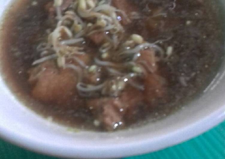 Rawon daging sapi