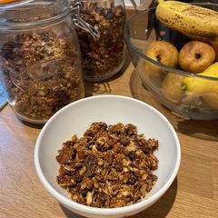 Tahini Granola (vg) A picture of Tahini Granola (vg).