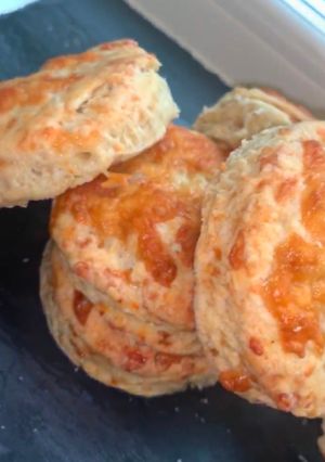 A picture of Cheese Scones.