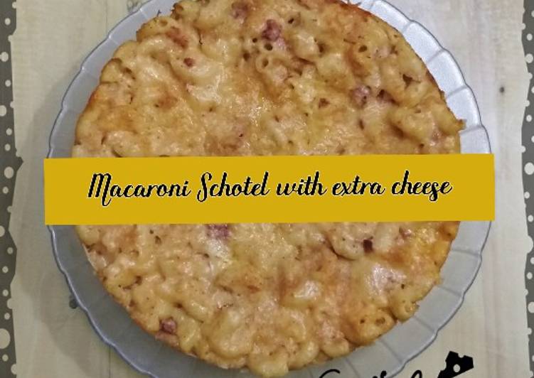 Macaroni Schotel with extra cheese