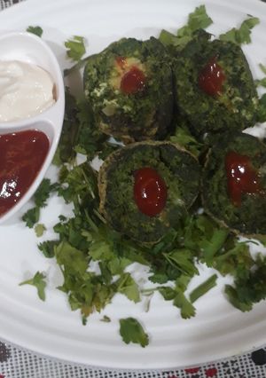 A picture of Spinach cheese balls.