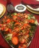 Ensalada de lechuga con aderezo de frambuesa