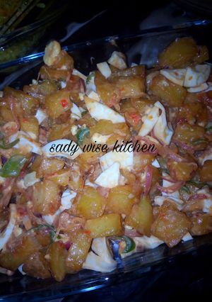 Fried potato salad ainihin hoton girkin