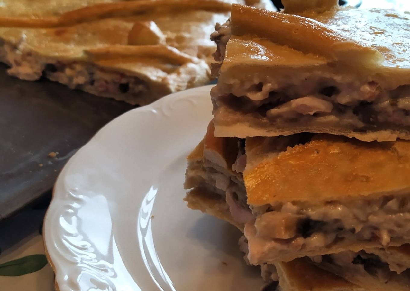 Empanada carbonara rellena de pollo y bacon ✅