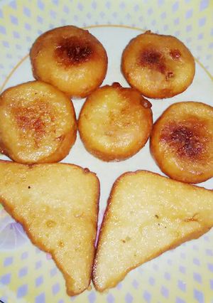 A picture of Laddu stuffing bread puwa.