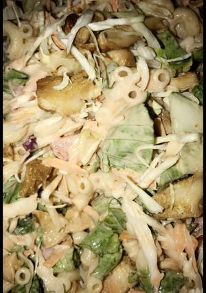 A picture of Canadian pasta-chicken salad 🥗.