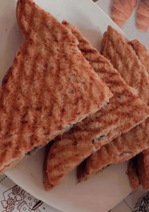 वेज ग्रिल सैंडविच (veg grill sandwich recipe in Hindi) रेसिपी मुख्य फोटो