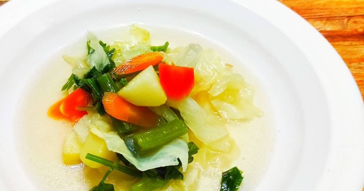 Resep Sayur Sop Bening ala Warteg oleh minarsih.ummuarwa - Cookpad