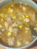 Porotos granados con chicharrones