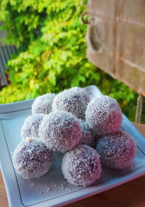 Foto resep Purple Sweet Potato Ondeh Ondeh Vegan