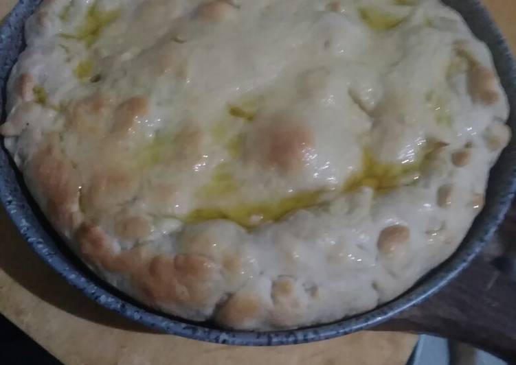 Pizza ripiena di bieta