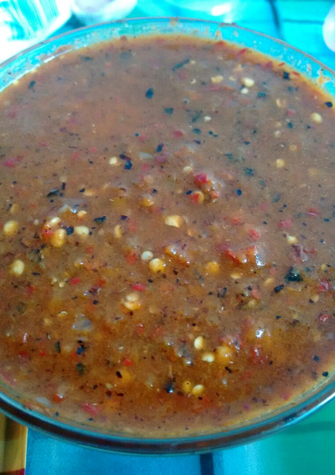 Una foto de Salsa de chile de árbol asada