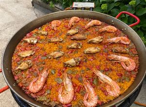 Foto principal de Paella mixta de pollo y gambones
