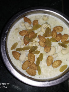 A picture of Sabudana ki kheer.