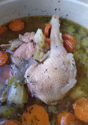 Une photo de Poule au pot