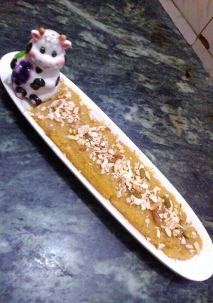 A picture of Aloveera kesari halwa.