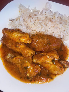Una foto de Alitas en salsa