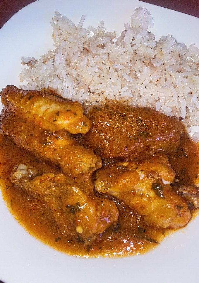 Una foto de Alitas en salsa