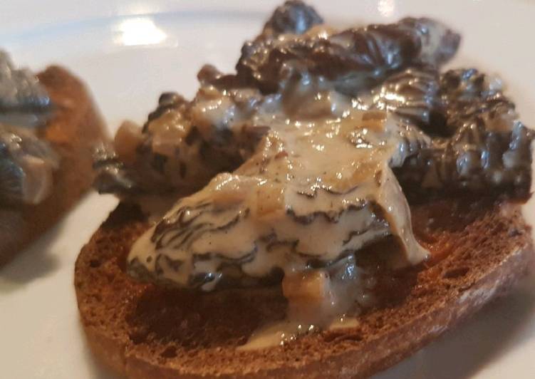 Croûte aux morilles