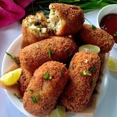 Green garlic pulao croquettes in Spanish style A picture of Green garlic pulao croquettes in Spanish style.