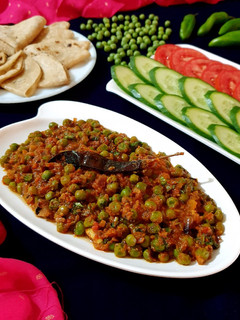 લીલા વટાણા નું શાક (Matar Masala recipe in Gujarati) રેસીપી મુખ્ય ફોટો