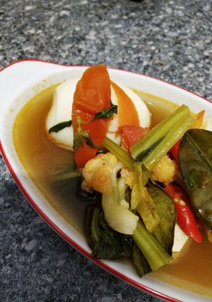 Foto resep Tomyam vegetables with boiled egg