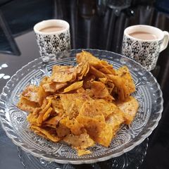 A picture of Leftover roti kadkadiya.