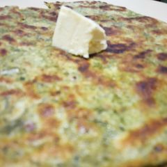 A picture of Palak Paneer Parantha.