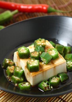 果香秋葵涼拌豆腐 的食譜成品照片